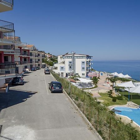 Tus'Hotel Apartments Туза Екстериор снимка