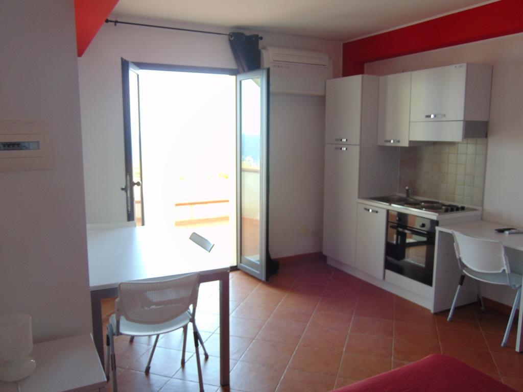 Tus'Hotel Apartments Туза Екстериор снимка