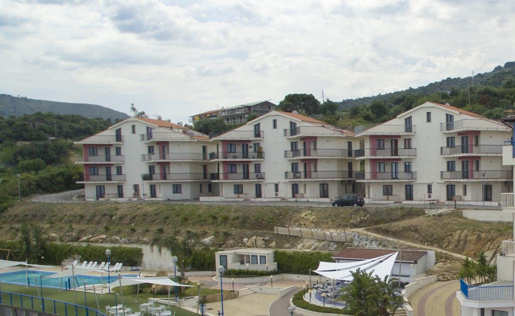 Tus'Hotel Apartments Туза Екстериор снимка