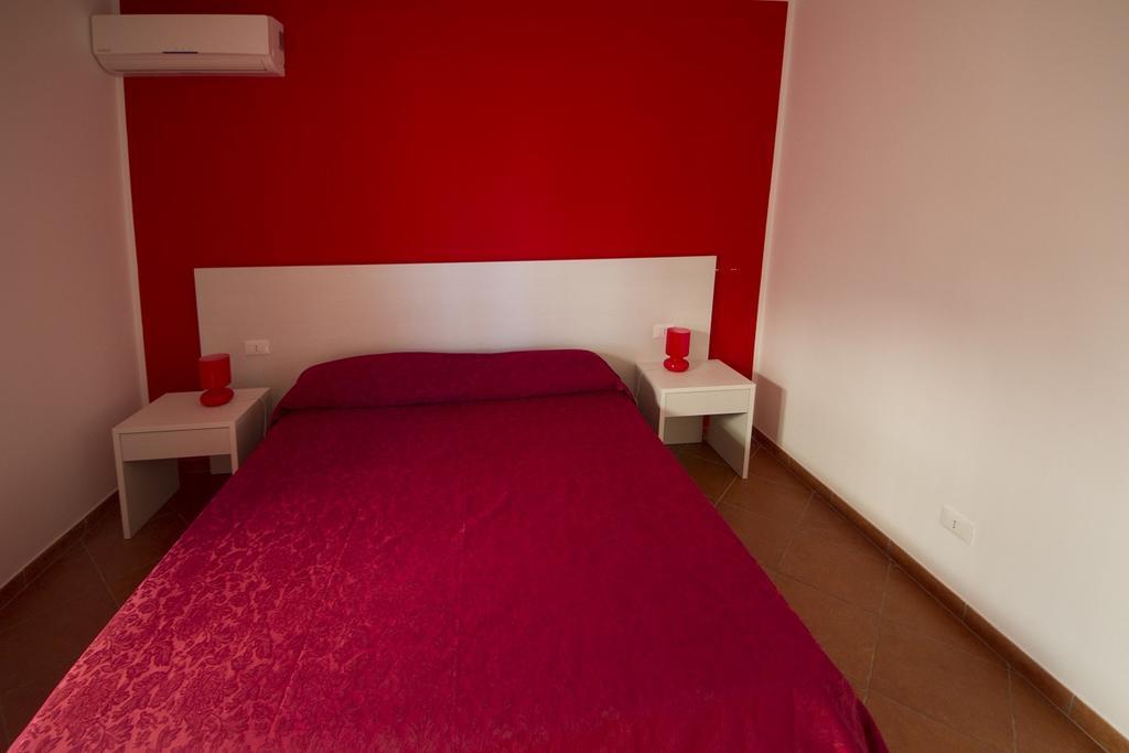 Tus'Hotel Apartments Туза Екстериор снимка