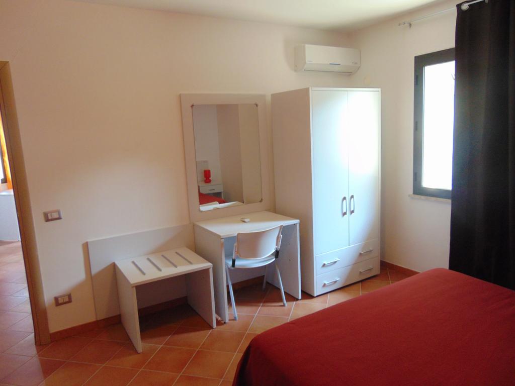 Tus'Hotel Apartments Туза Екстериор снимка
